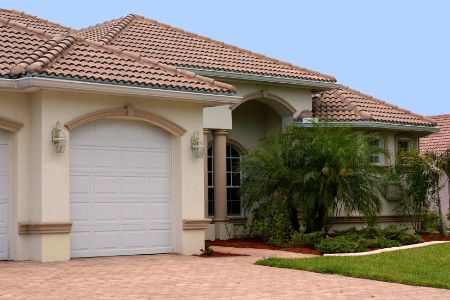 Roof Cleaning Before Hurricane Season: A Jacksonville Homeowner Checklist